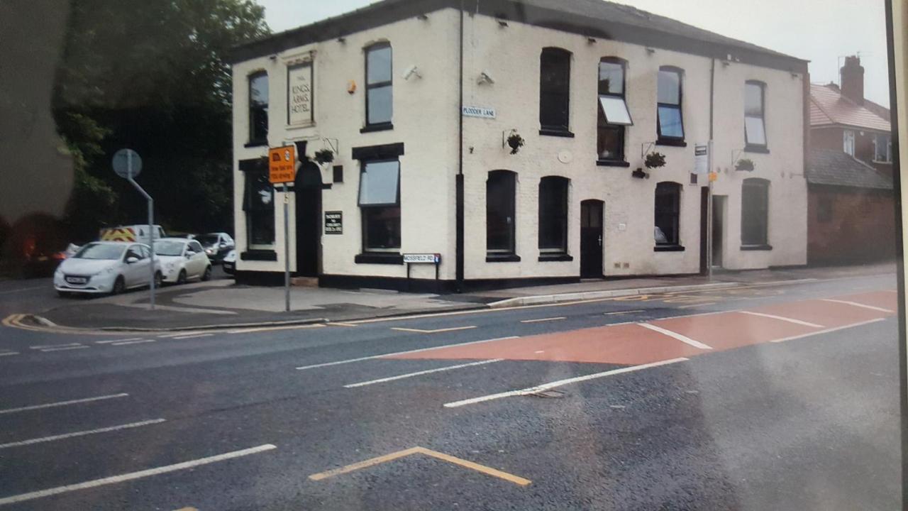 Kings Arms Hotel Farnworth Екстер'єр фото